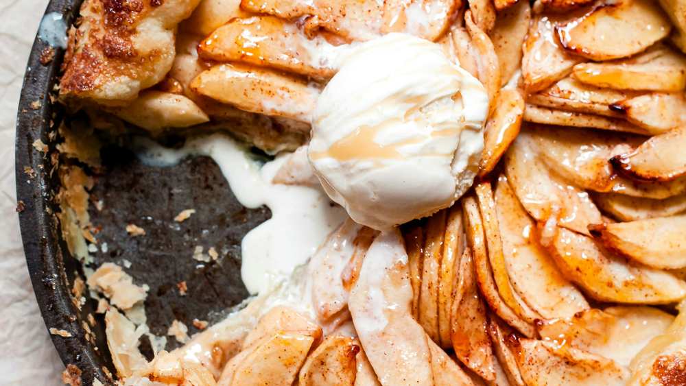 What Ice Cream Swallows Best with Apple Pie?