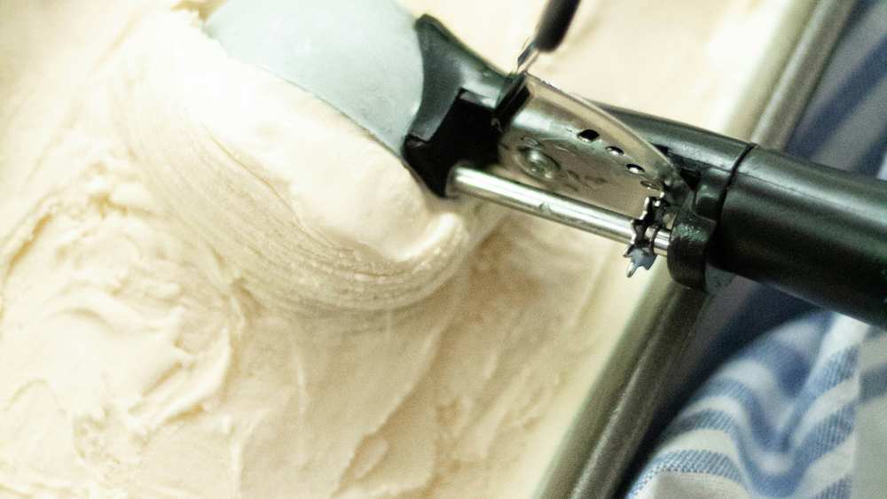 Which ice cream should you choose for apple crumble?