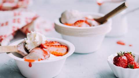 Can you make a tiramisu with frozen strawberries?