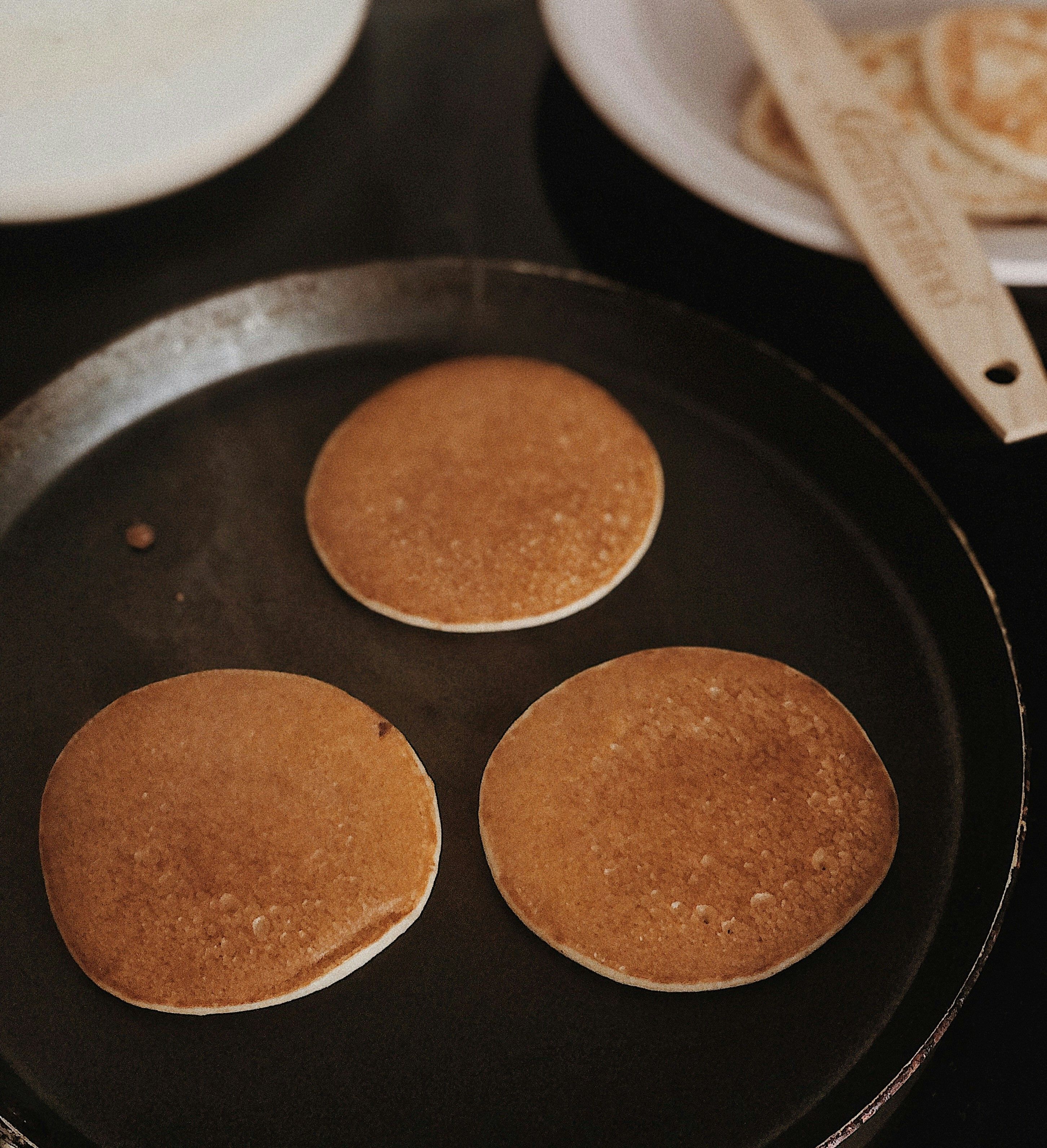 How to succeed in making round pancakes?