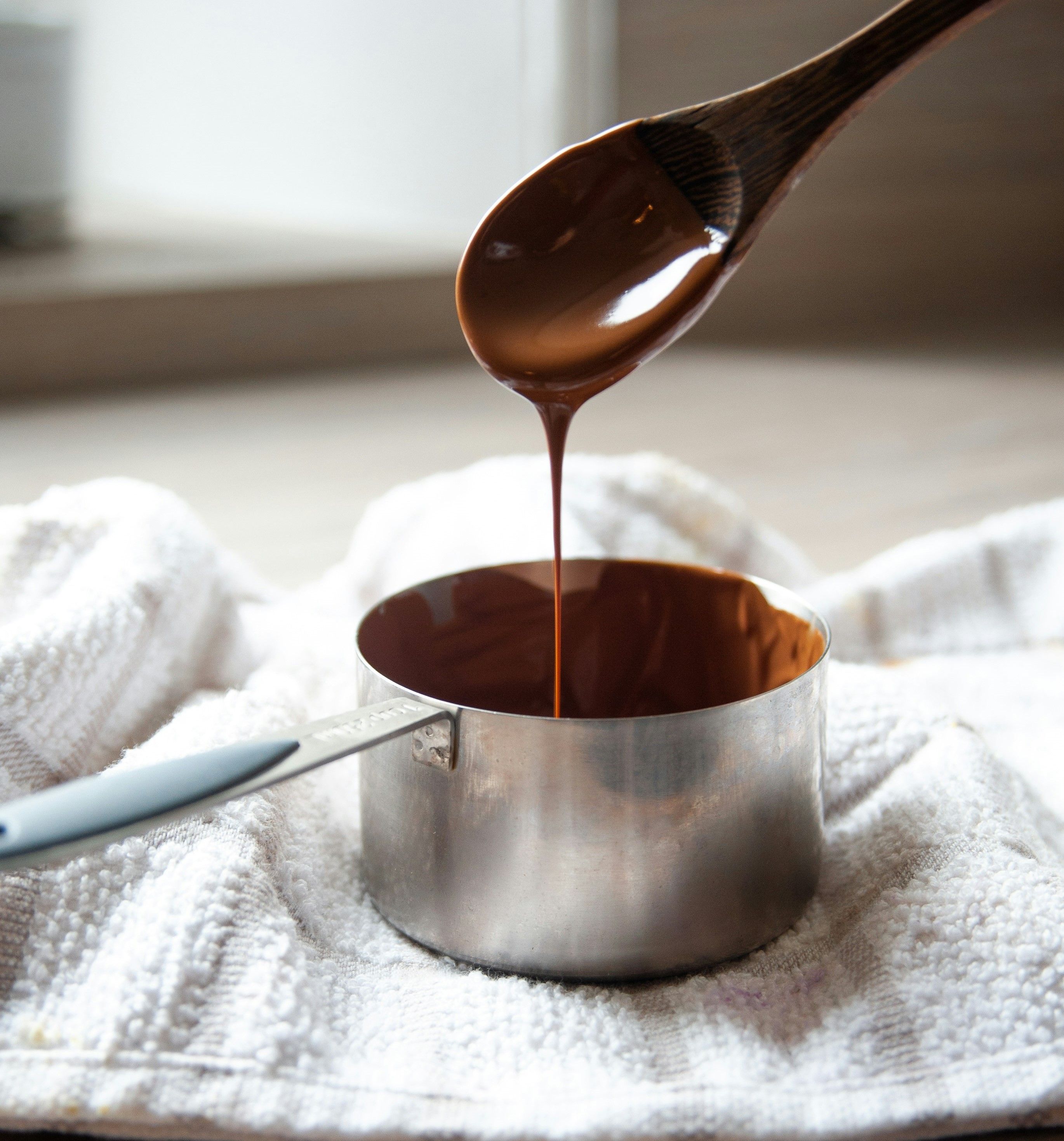 How to make a chocolate cake without a chocolate bar?