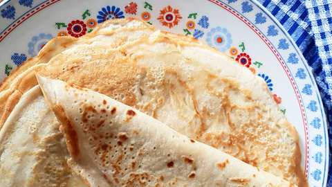 Why Put Oil in Crepe Batter?
