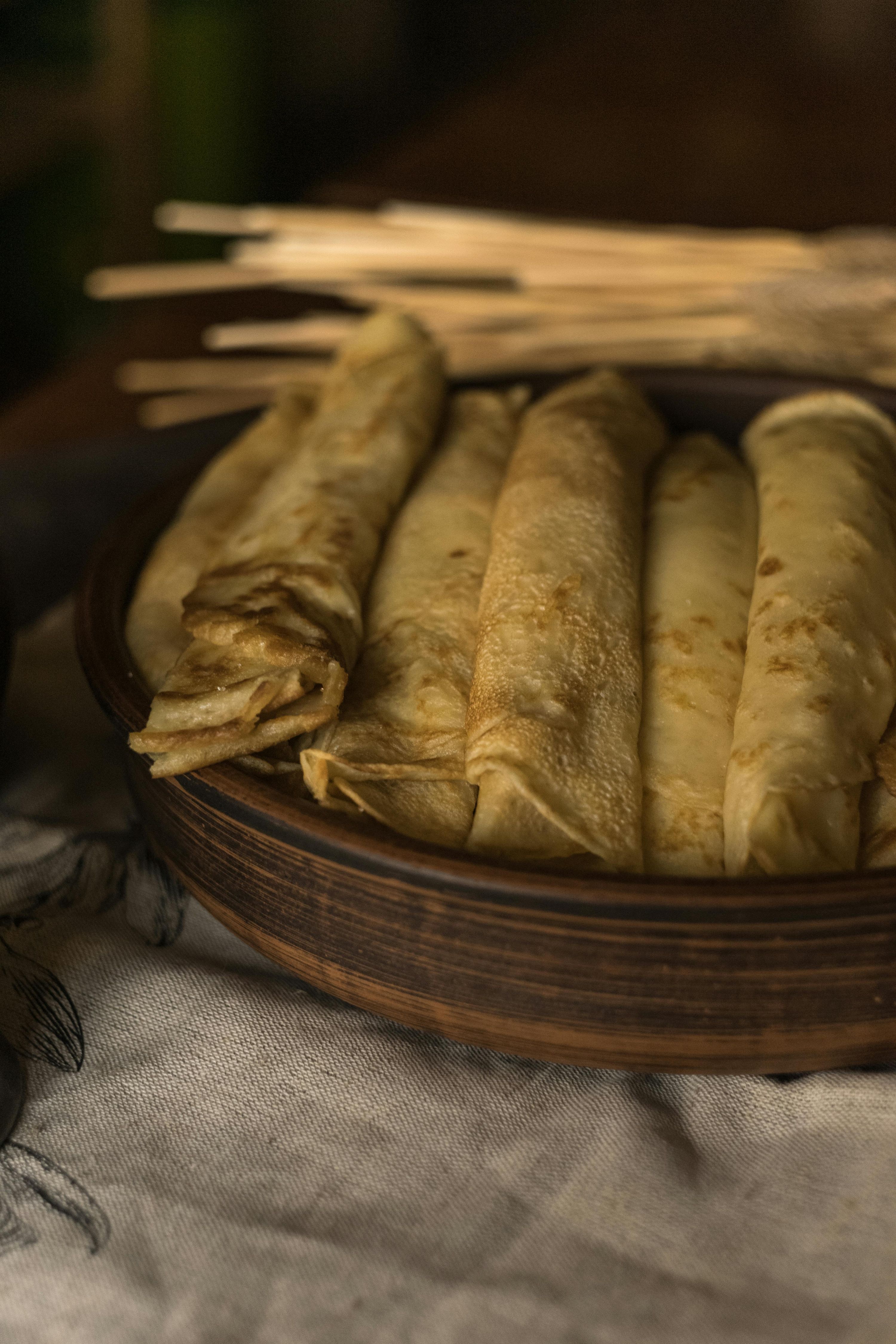 Electric Crepe Maker vs. Crepe Pan: Which to Choose?